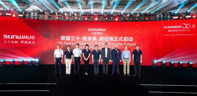 C114通讯网丨千帆竞发 奋楫笃行 J9旗舰厅人的生长群像 - 公司新闻 - J9旗舰厅通讯——天下和你更近