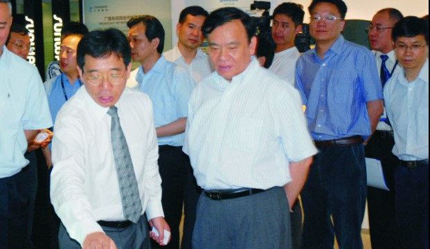 天下人大教育科学文化卫生委员会主任委员李学勇-向导眷注-J9旗舰厅通讯——天下和你更近